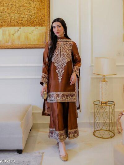 Ek elegant aur rich look ke liye ye Pure Chinon Silk suit set behatareen hai. Iska intricate embroidery work aur premium silk fabric ise har party aur festive occasion ke liye khas banata hai.