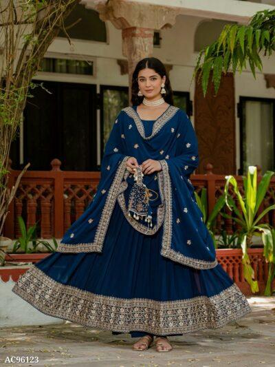 Premium Lilac Muslin Silk Pakistani Suit with Digital Print & Hand Embroidery