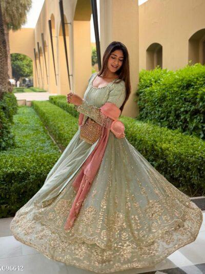 Premium Lilac Muslin Silk Pakistani Suit with Digital Print & Hand Embroidery